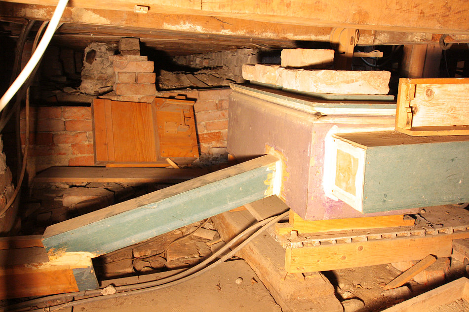 23-Anschluss-an Pedalbalg.JPG